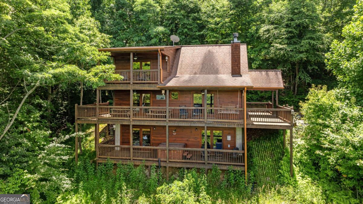 469 Mountain High DR
