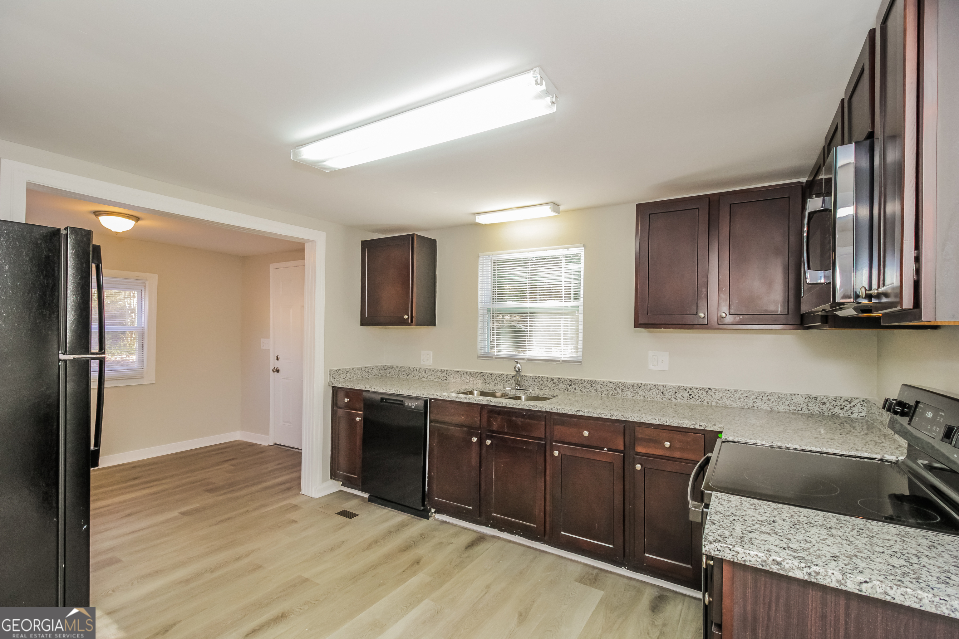 WEST OAK - Residential Lease