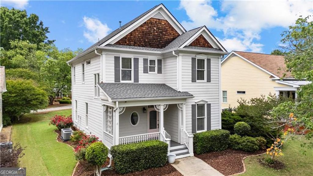 Photo of 8 Pecan Trace, Newnan, GA 30265 (MLS # 10762673)
