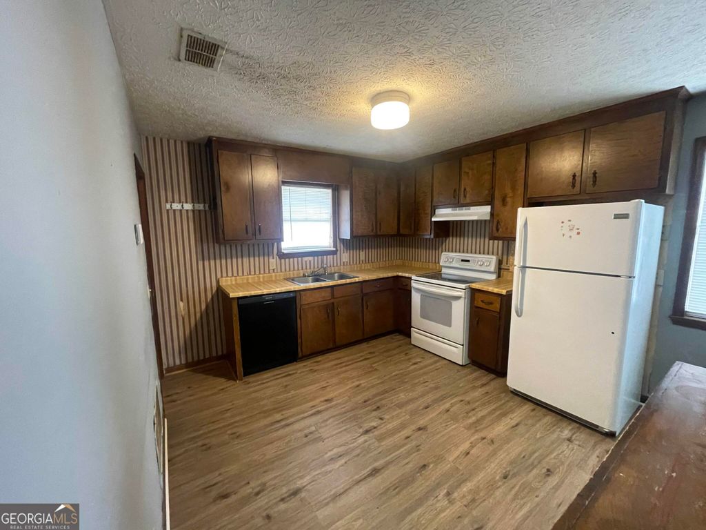 Photo of 271 E Wright Street #26, Winder, GA 30680 (MLS # 10701367)