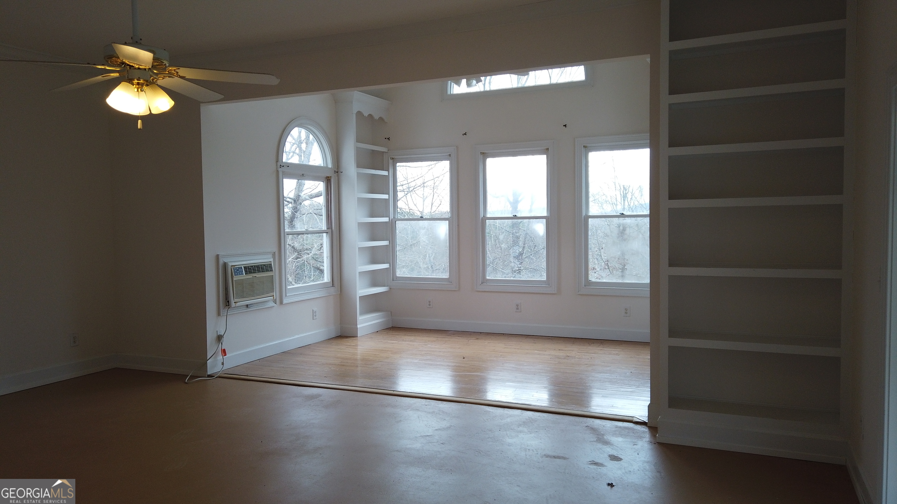 1456 Albert Reid RD