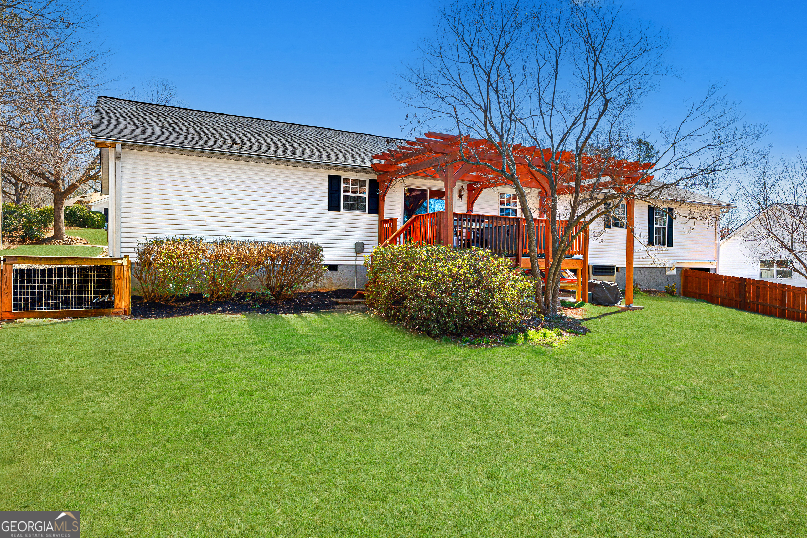 281 Cherokee DR