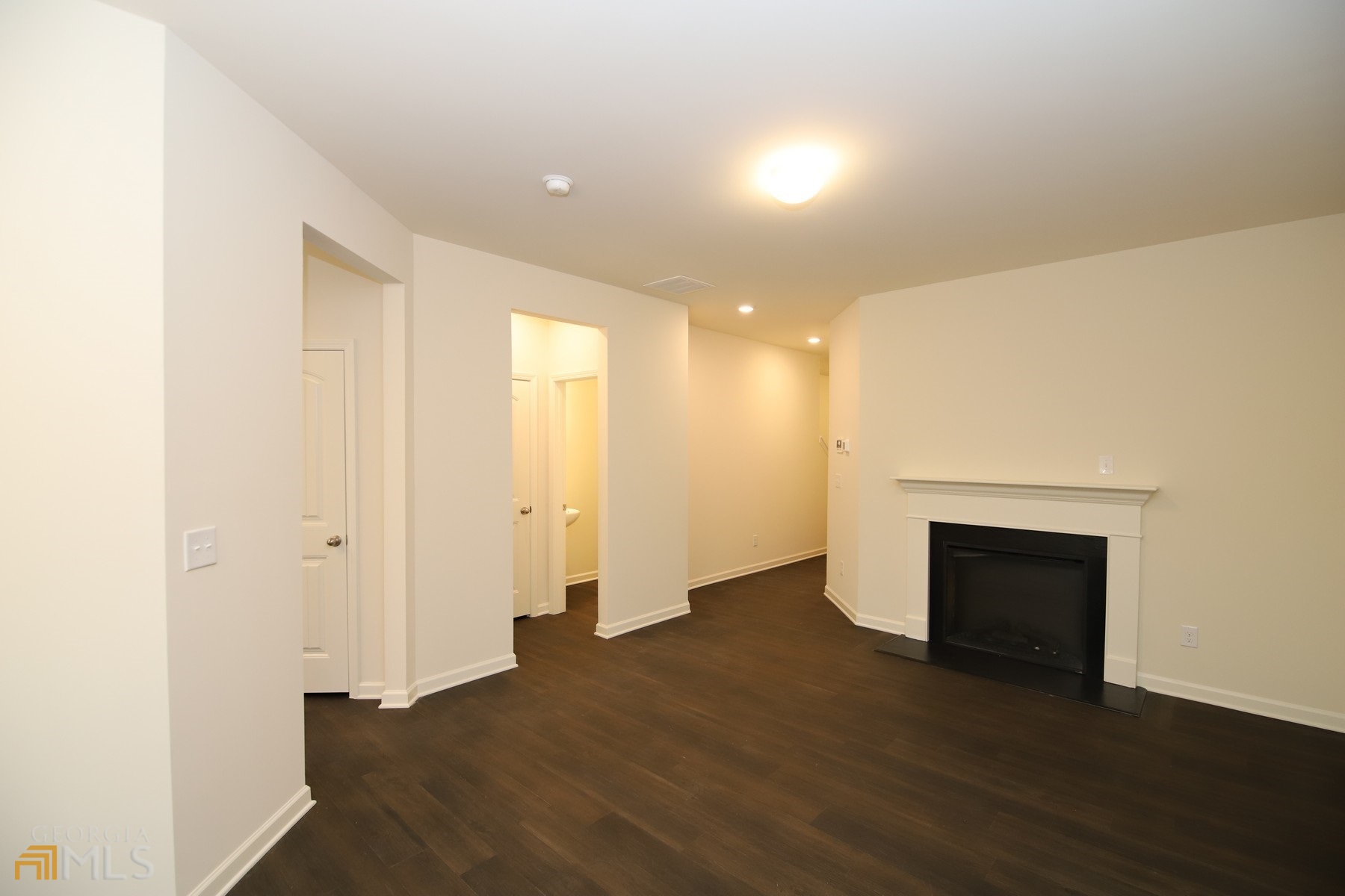 85 Chastain CIR