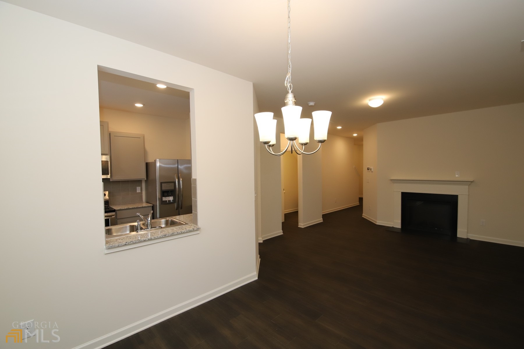 85 Chastain CIR