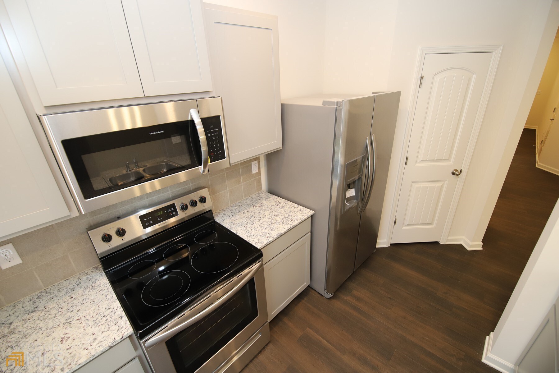 85 Chastain CIR
