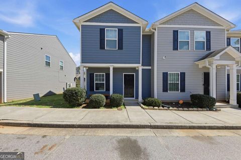 2164 Braxton RD SW Atlanta GA 30331