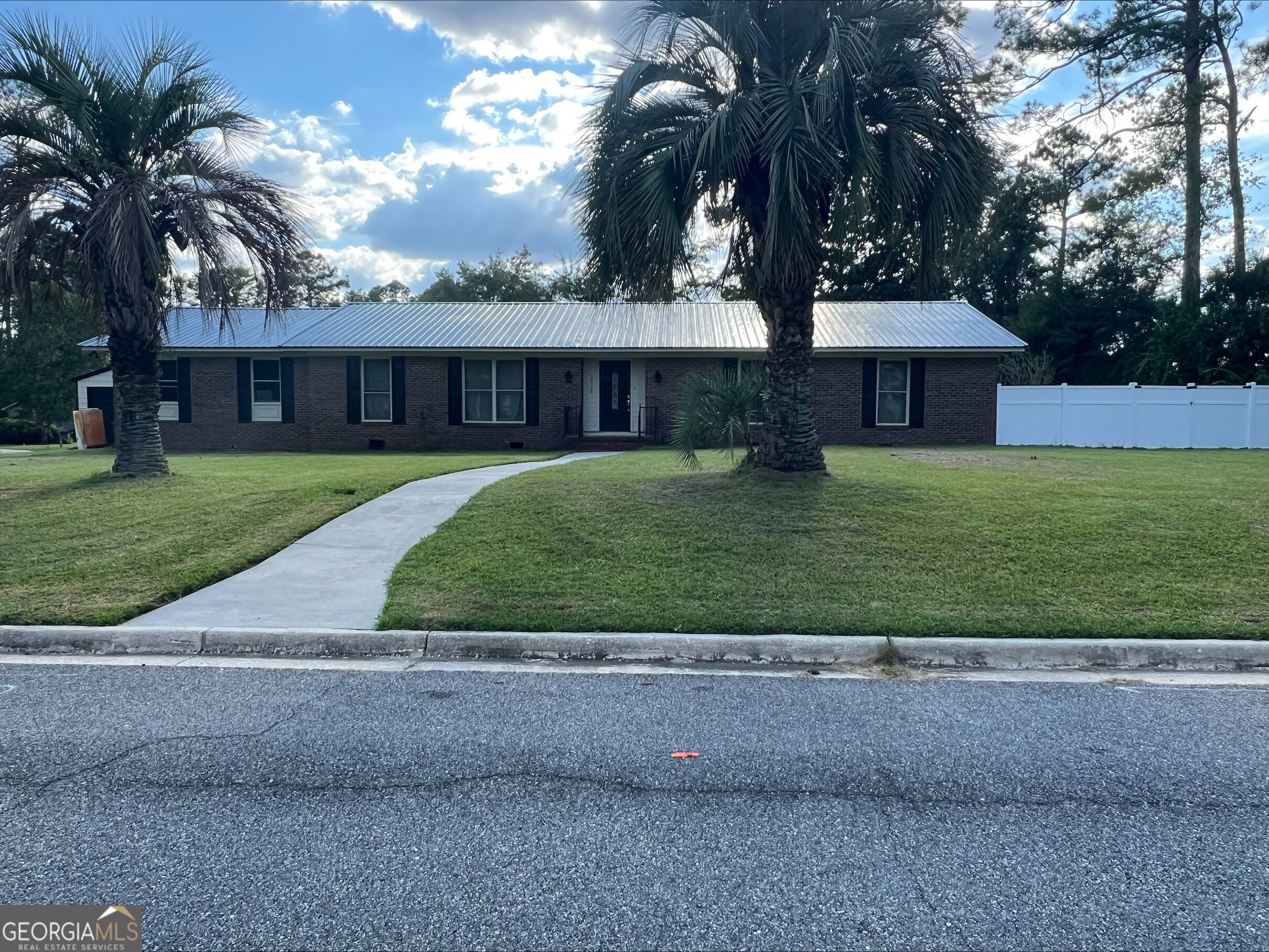 2416 Sterling DR