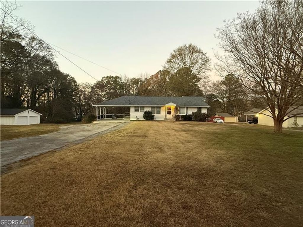 Photo of 498 Ridge Avenue SW, Mableton, GA 30126 (MLS # 10697963)