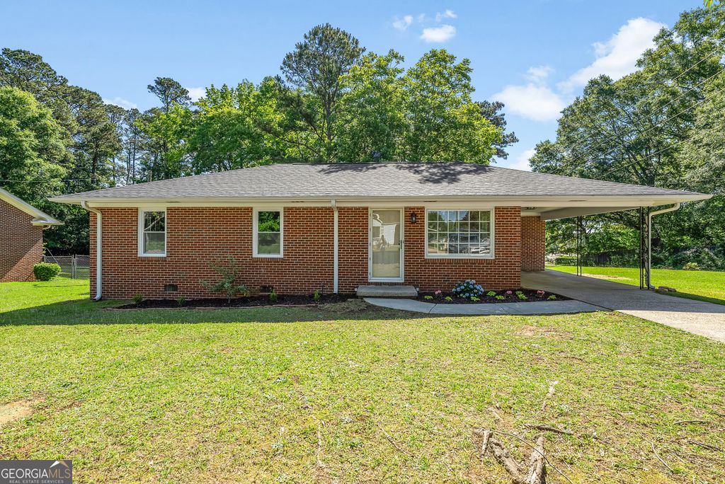 Photo of 202 N Barnard Avenue, Lagrange, GA 30241 (MLS # 10766157)