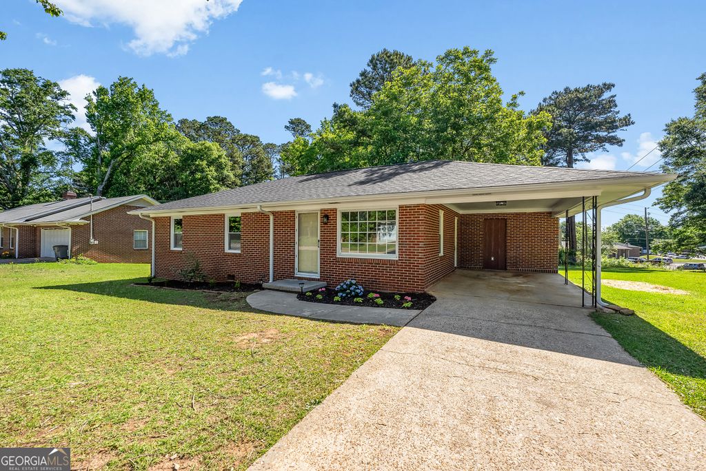 Photo of 202 N Barnard Avenue, Lagrange, GA 30241 (MLS # 10766157)