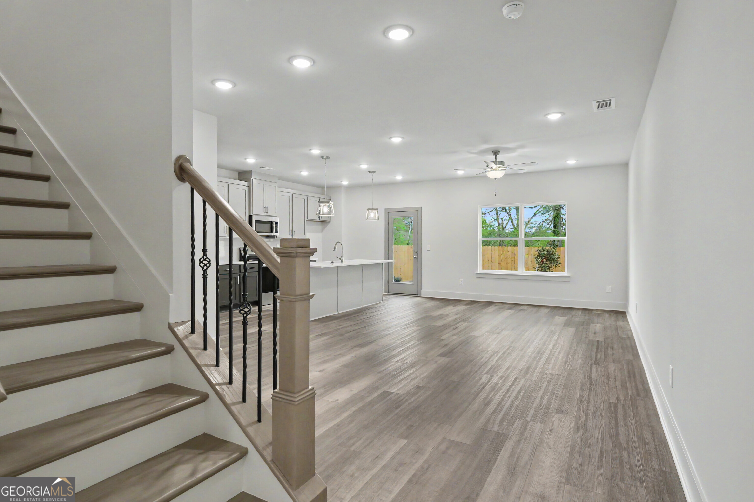 4239 Fern River TRL 8