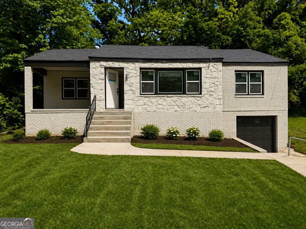 Photo of 1680 Brewer Boulevard SW, Atlanta, GA 30310 (MLS # 10742040)