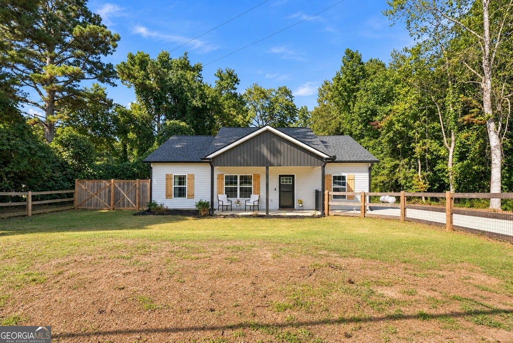 Photo of 372 Mcgarity Road, Temple, GA 30179 (MLS # 10857374)
