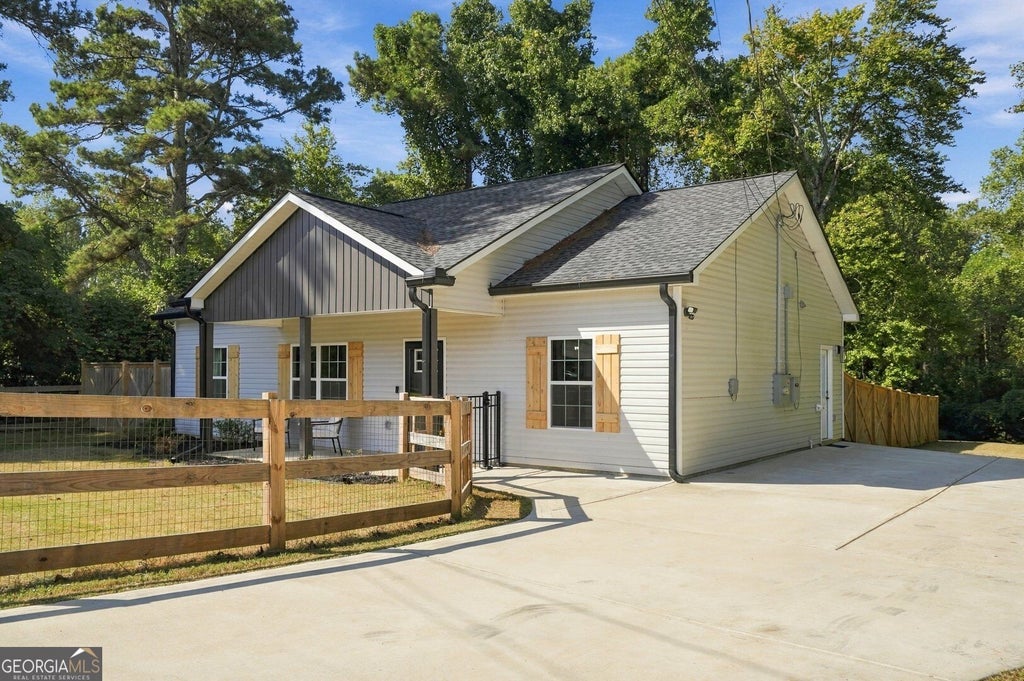 Photo of 372 Mcgarity Road, Temple, GA 30179 (MLS # 10857374)
