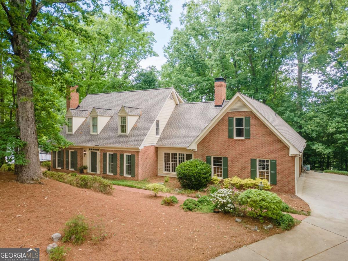 335 Cameron Ridge DR