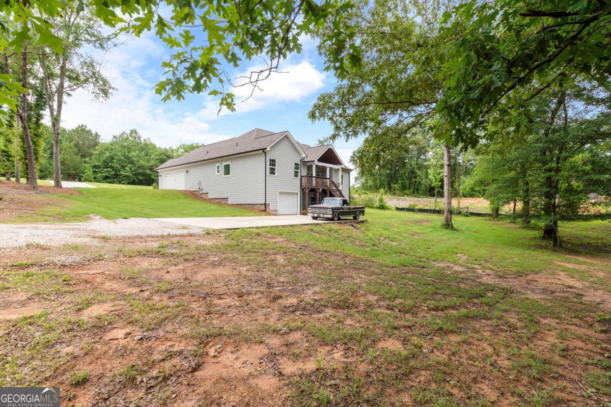2061 Davenport RD