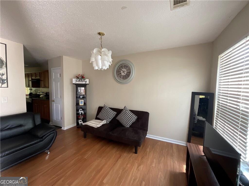 6231 Hickory Lane CIR