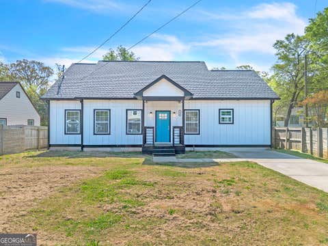 Photo of 1136 Oak Knoll Terrace SE, Atlanta, GA 30315 (MLS # 10827604)