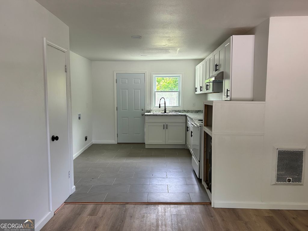 Photo of 610 N College Drive #5, Cedartown, GA 30125 (MLS # 10738781)