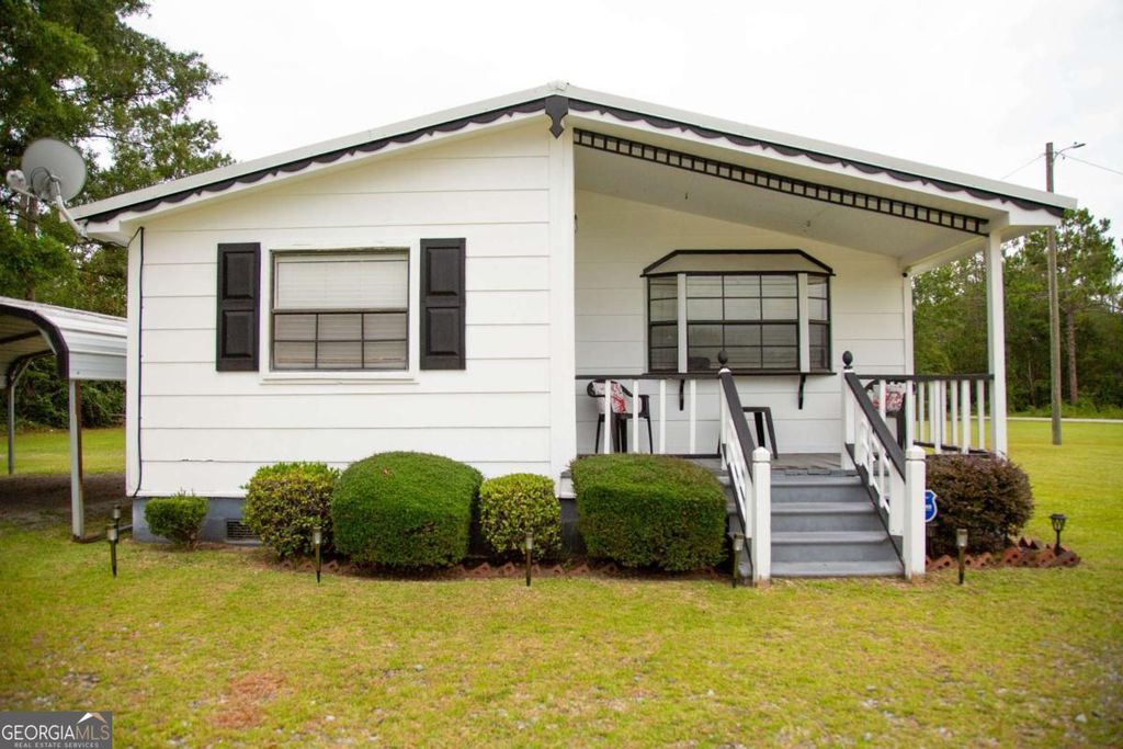 Photo of 93 Bell, Baxley, GA 31513 (MLS # 10689752)