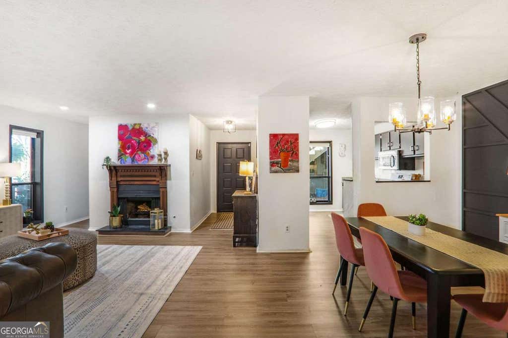 Photo of 210 Woodcliff Drive, Atlanta, GA 30350 (MLS # 10818721)