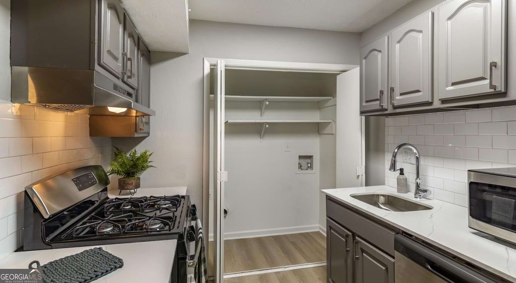 Photo of 8800 Dunwoody Place Drive #0608, Sandy Springs, GA 30350 (MLS # 10879321)