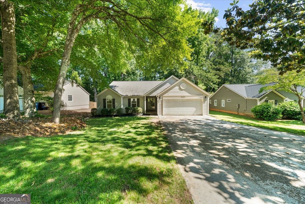 Photo of 4209 Harris Ridge Court, Roswell, GA 30076 (MLS # 10765397)