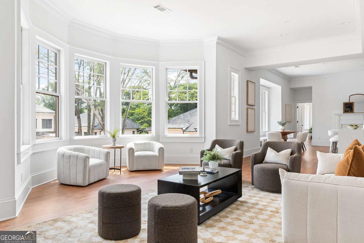 1585 S PONCE DE LEON AVE NE 19