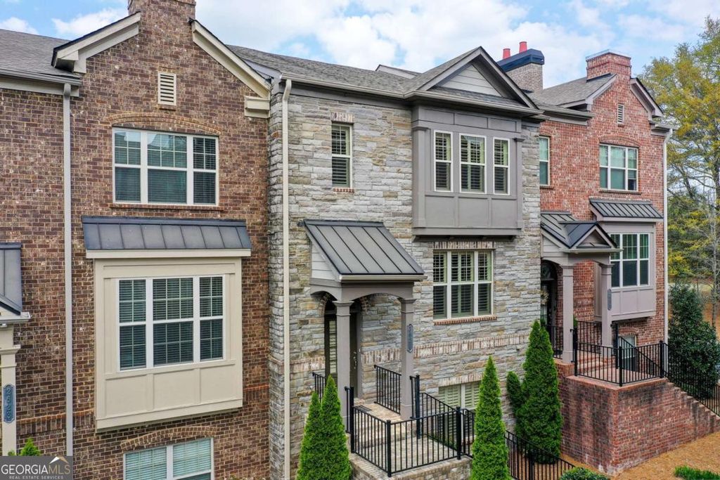 Photo of 2627 Vintage Drive, Alpharetta, GA 30009 (MLS # 10769497)