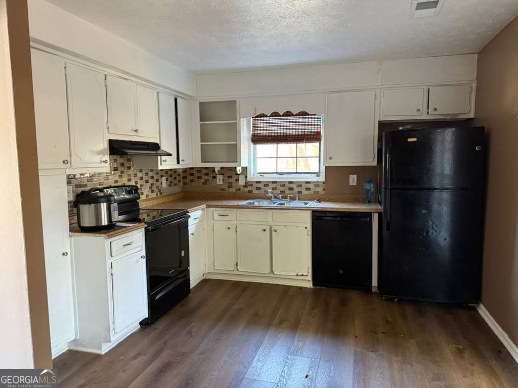 1151 Pinedale CIR NW