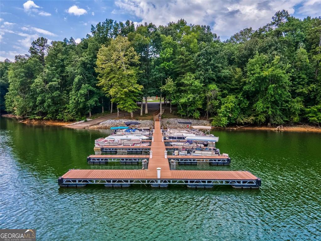 6421 Honeysuckle LN