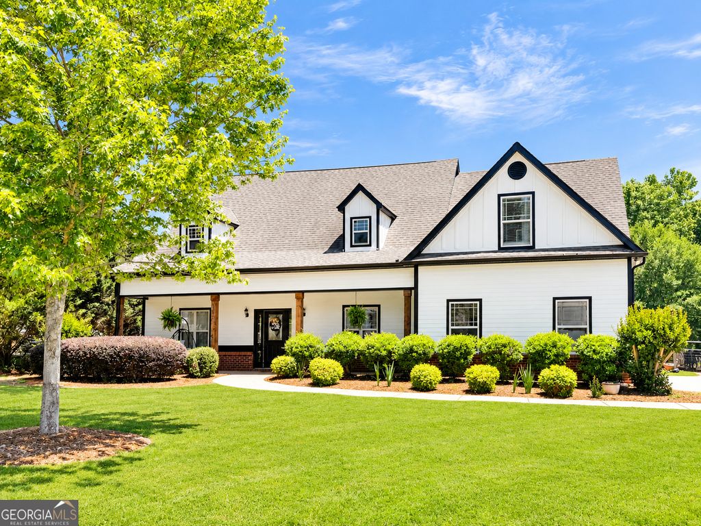 Photo of 120 Chimney Ridge Lane, Covington, GA 30014 (MLS # 10767682)