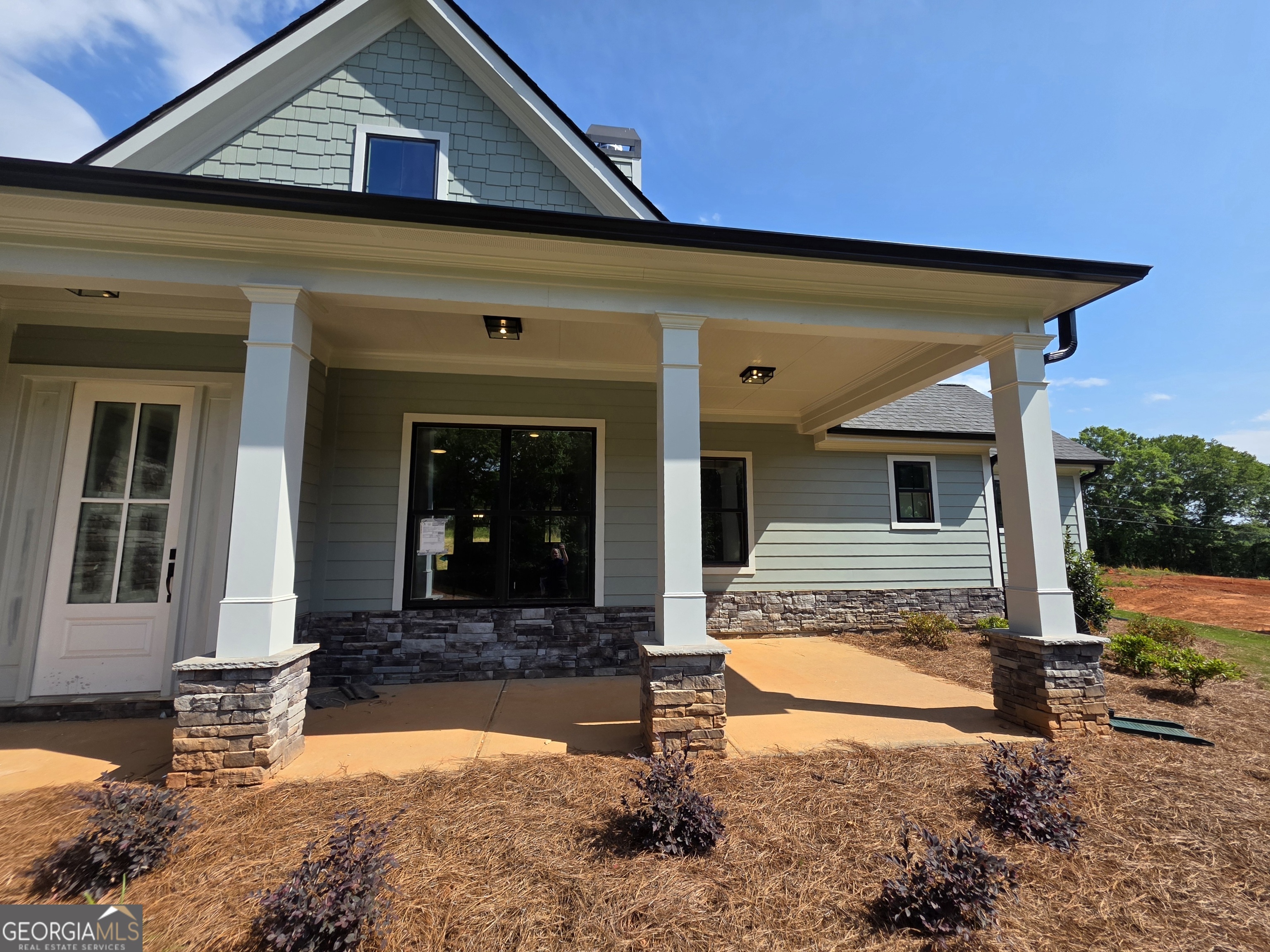 105 Maney DR