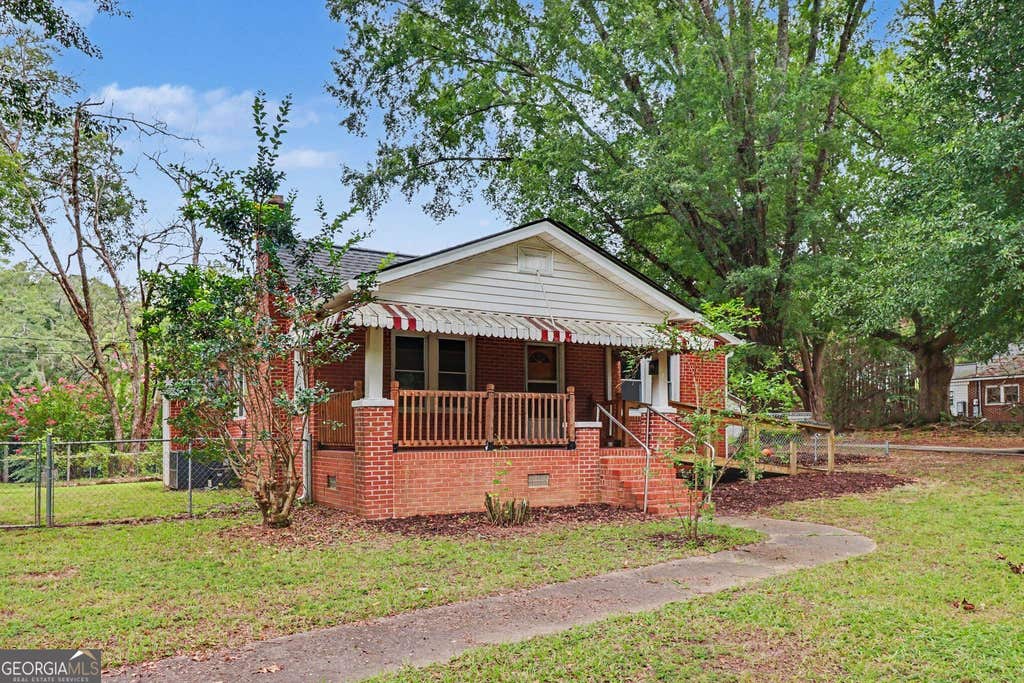 Photo of 160 Connecticut Avenue, Tallapoosa, GA 30176 (MLS # 10822050)