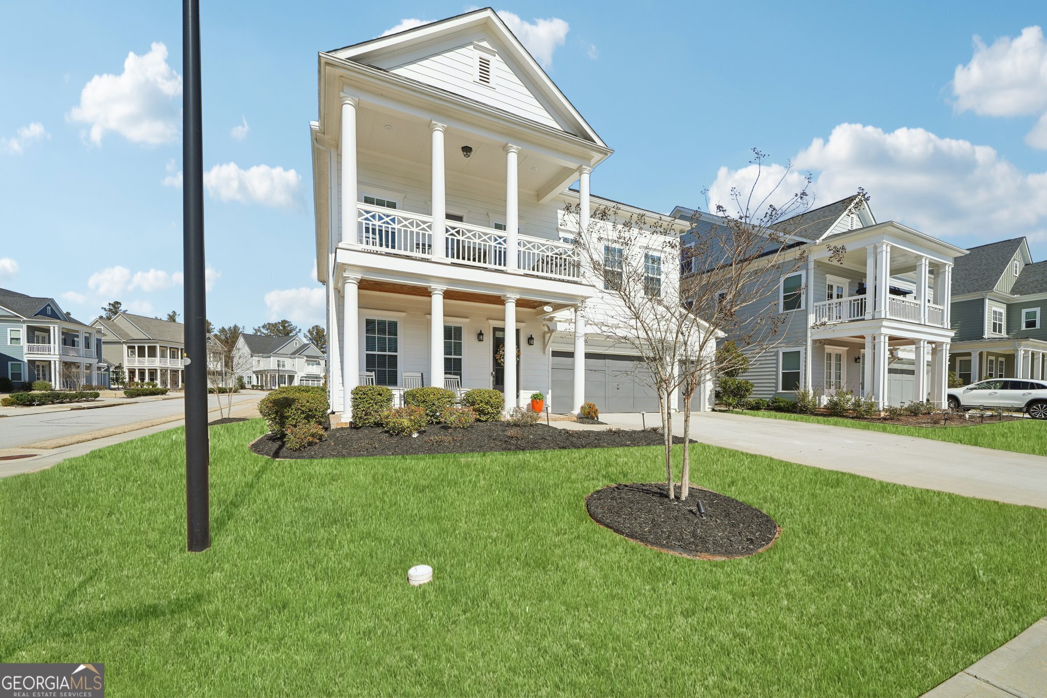 401 Hallman PL