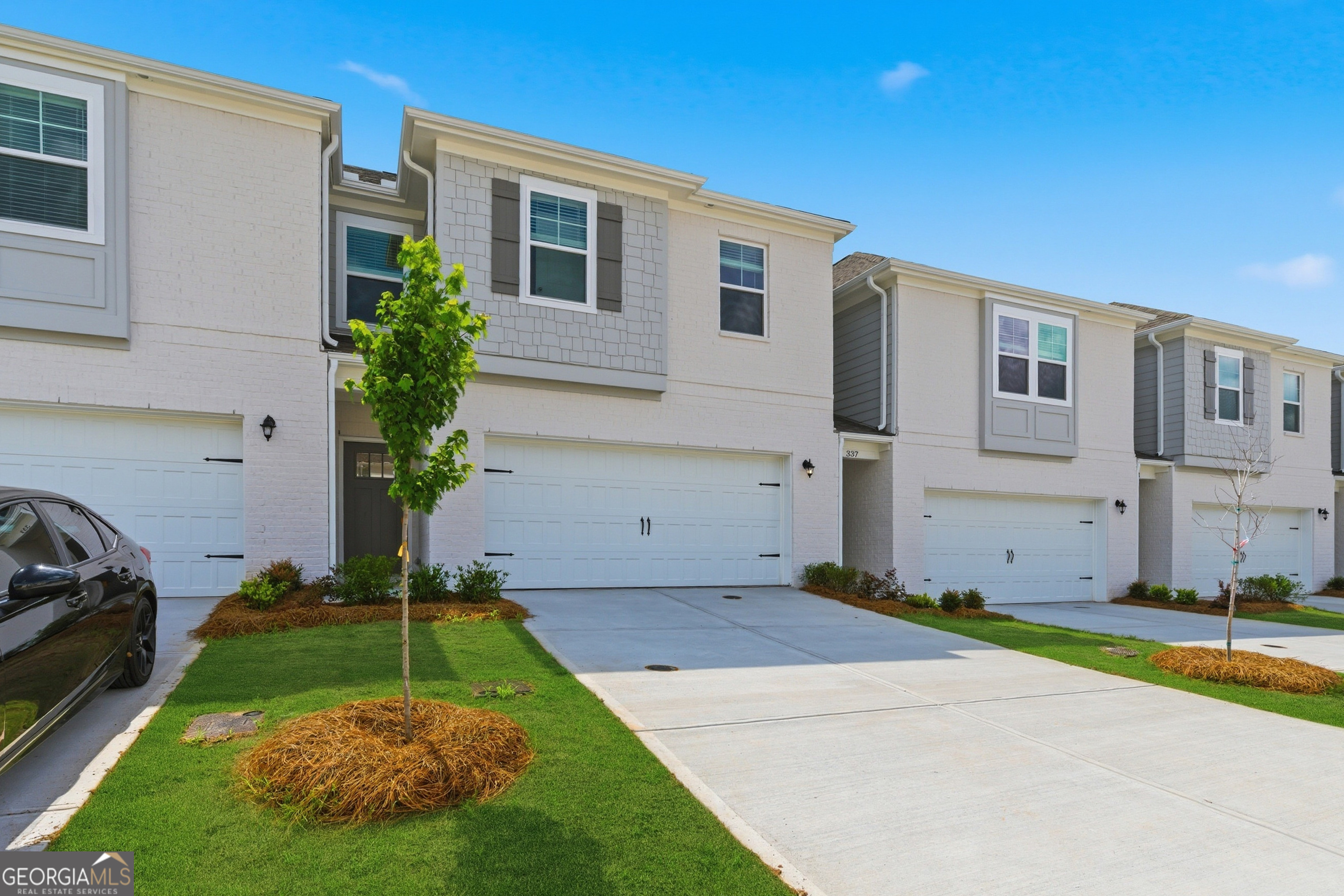 272 Sanctuary DR
