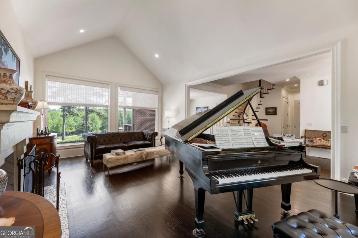 1850 Highgrove Club DR