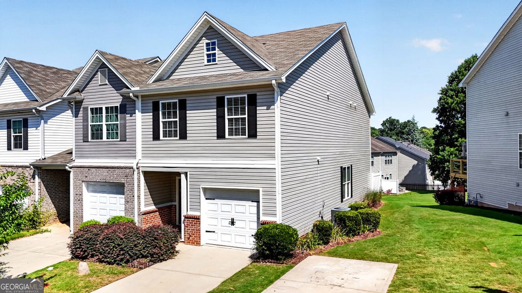 Photo of 4688 Beacon Ridge Lane, Flowery Branch, GA 30542 (MLS # 10821997)