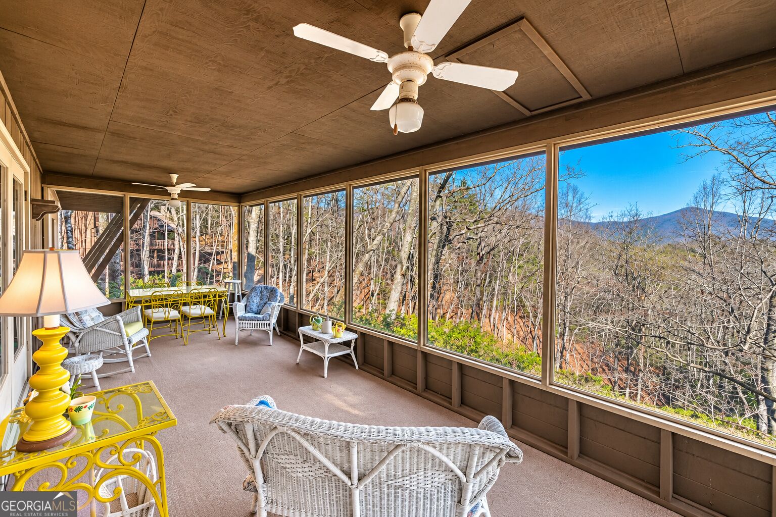 722 Woodbrier