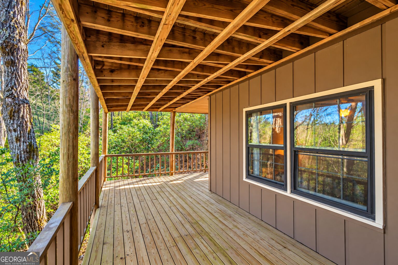 722 Woodbrier