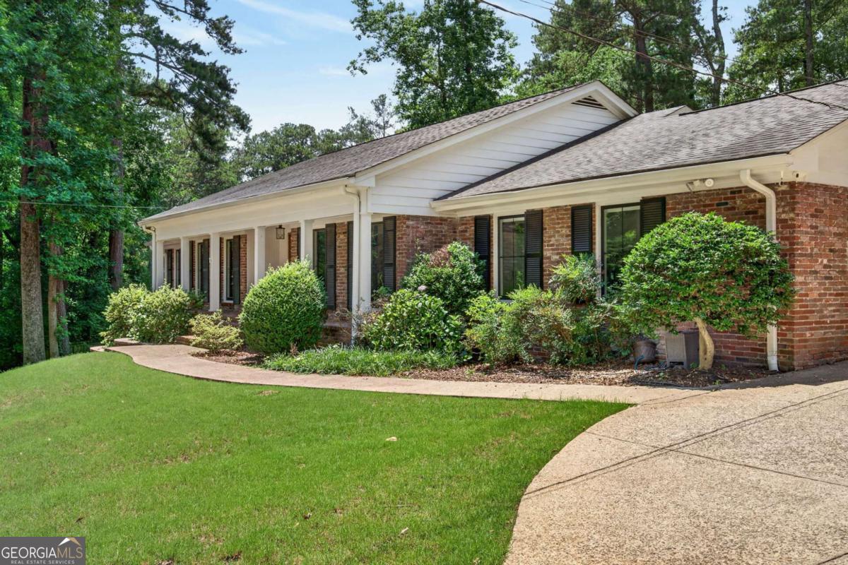 2085 Mount Paran RD NW