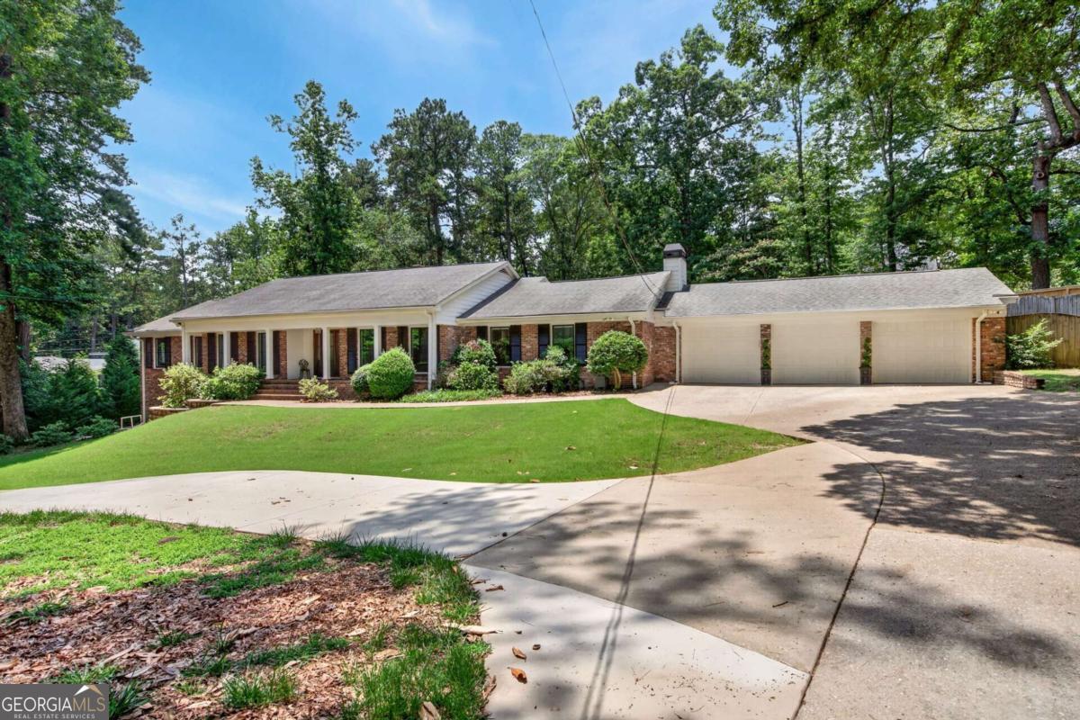 2085 Mount Paran RD NW