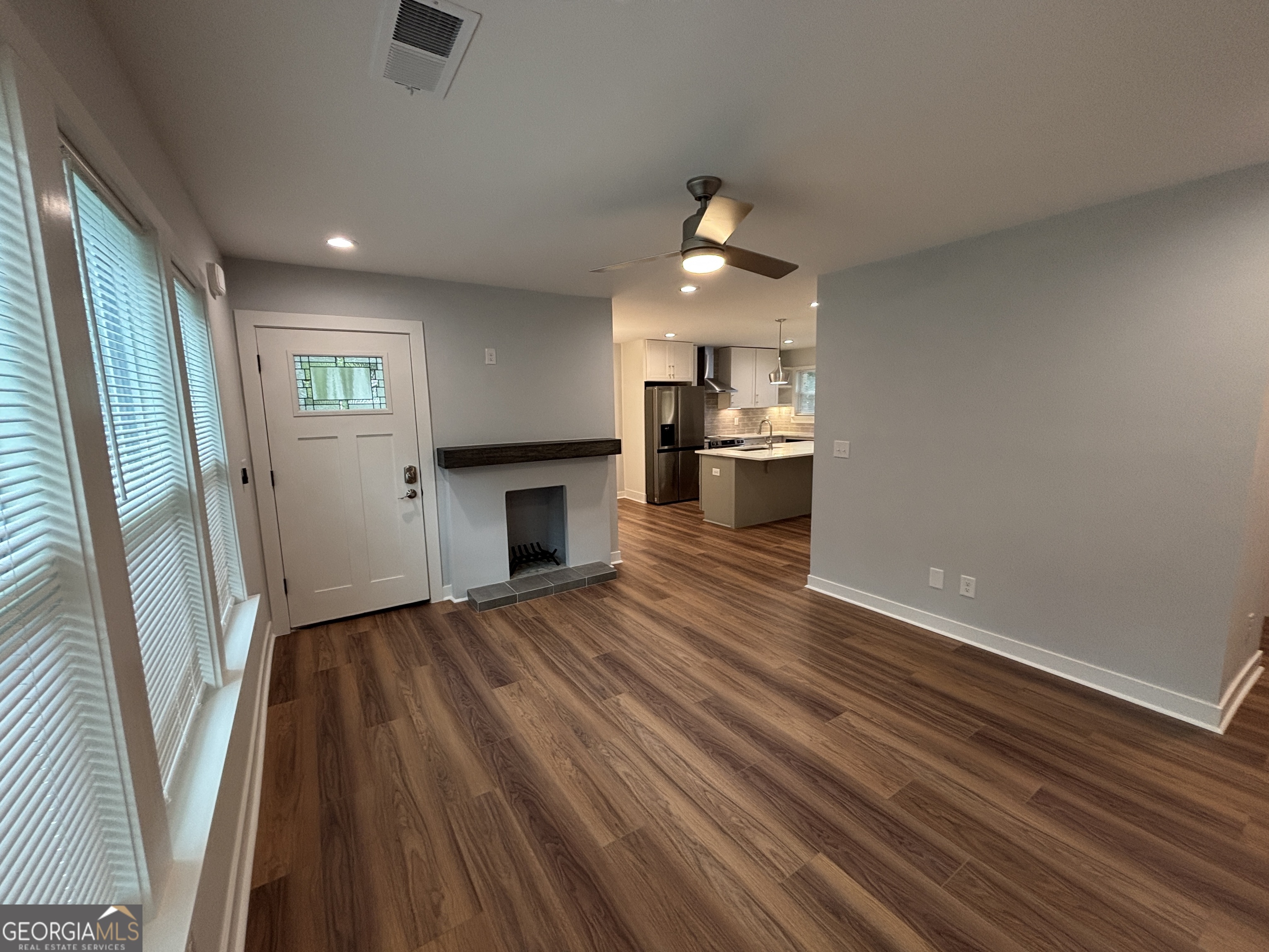 1389 Lanvale DR SW