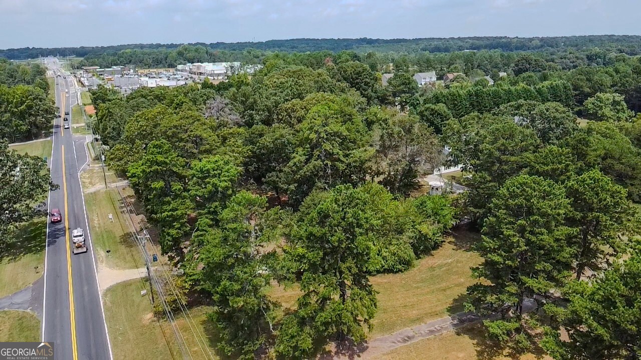 1112 Harbins RD