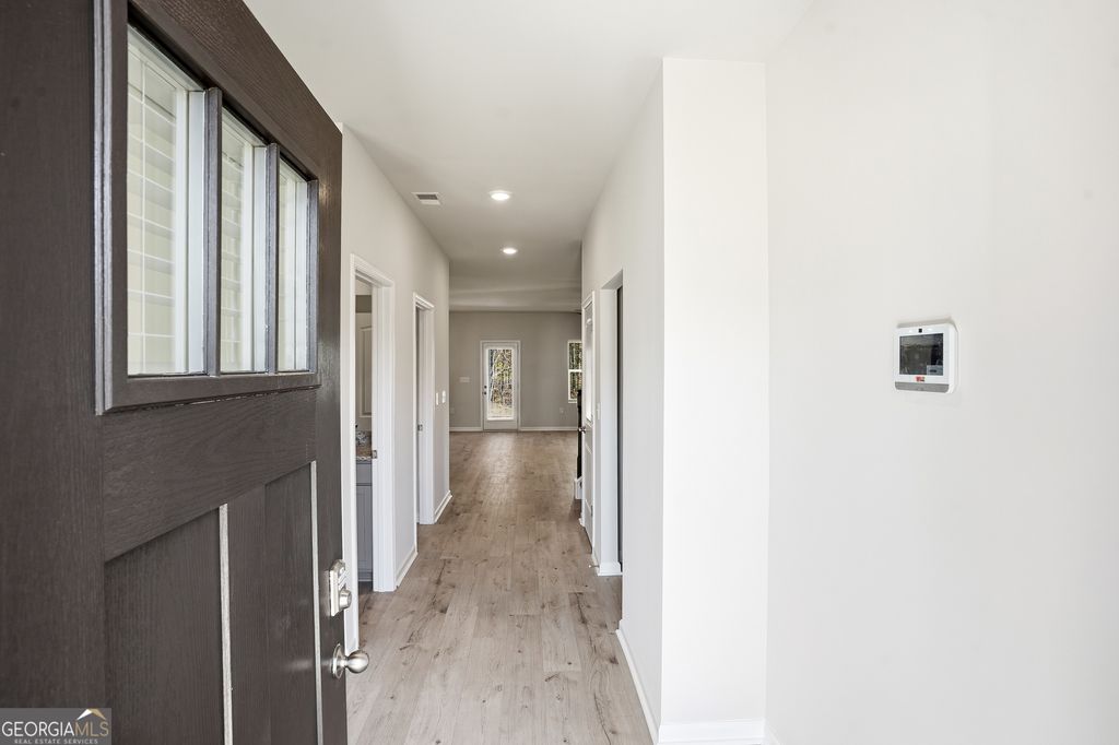 Photo of 136 Post Oak Drive, Jackson, GA 30233 (MLS # 10756296)