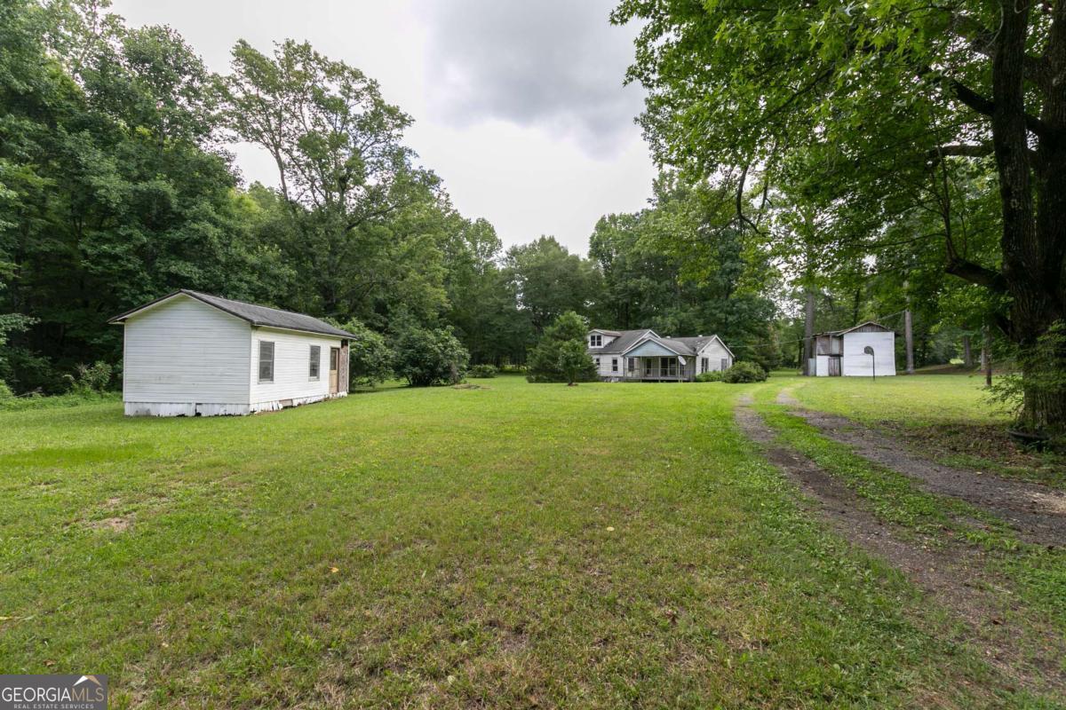 435 Hampton RD