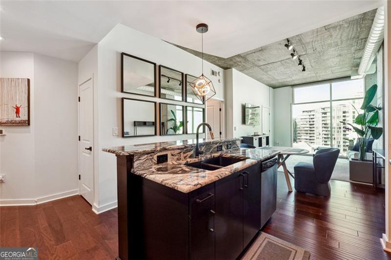 250 PHARR RD NE 1707