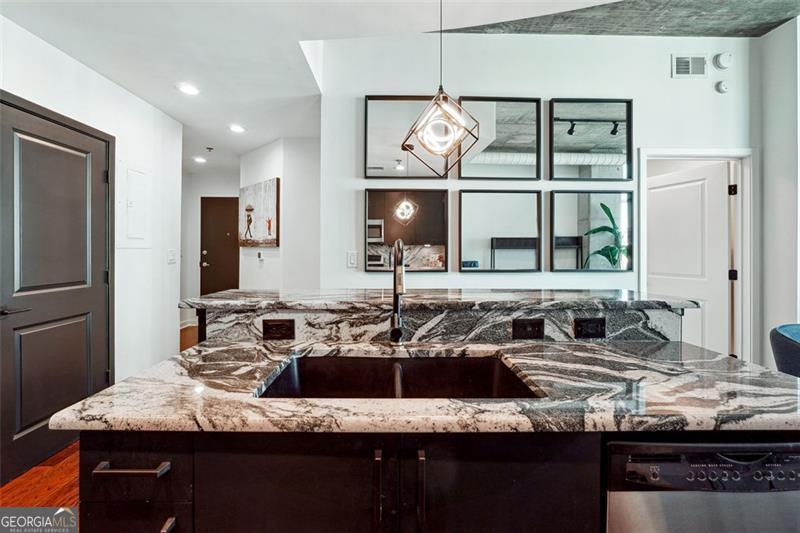 250 PHARR RD NE 1707