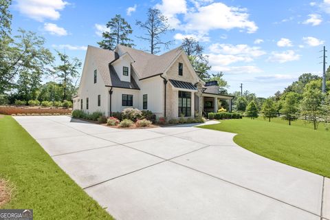 A home in Newnan