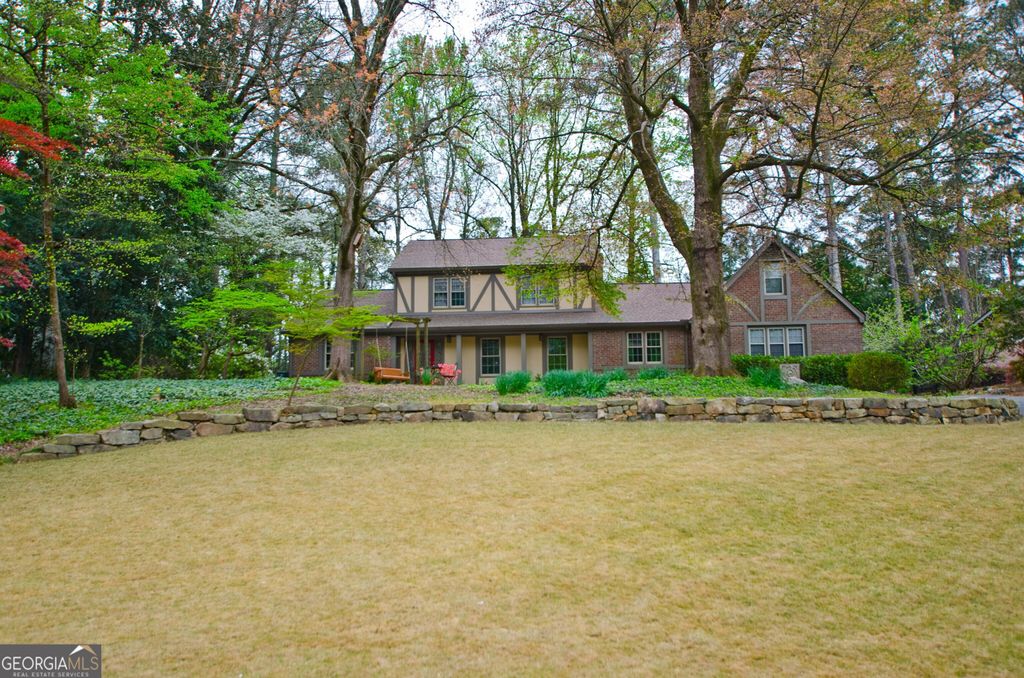 Photo of 2065 Renault Lane, Atlanta, GA 30345 (MLS # 10730899)